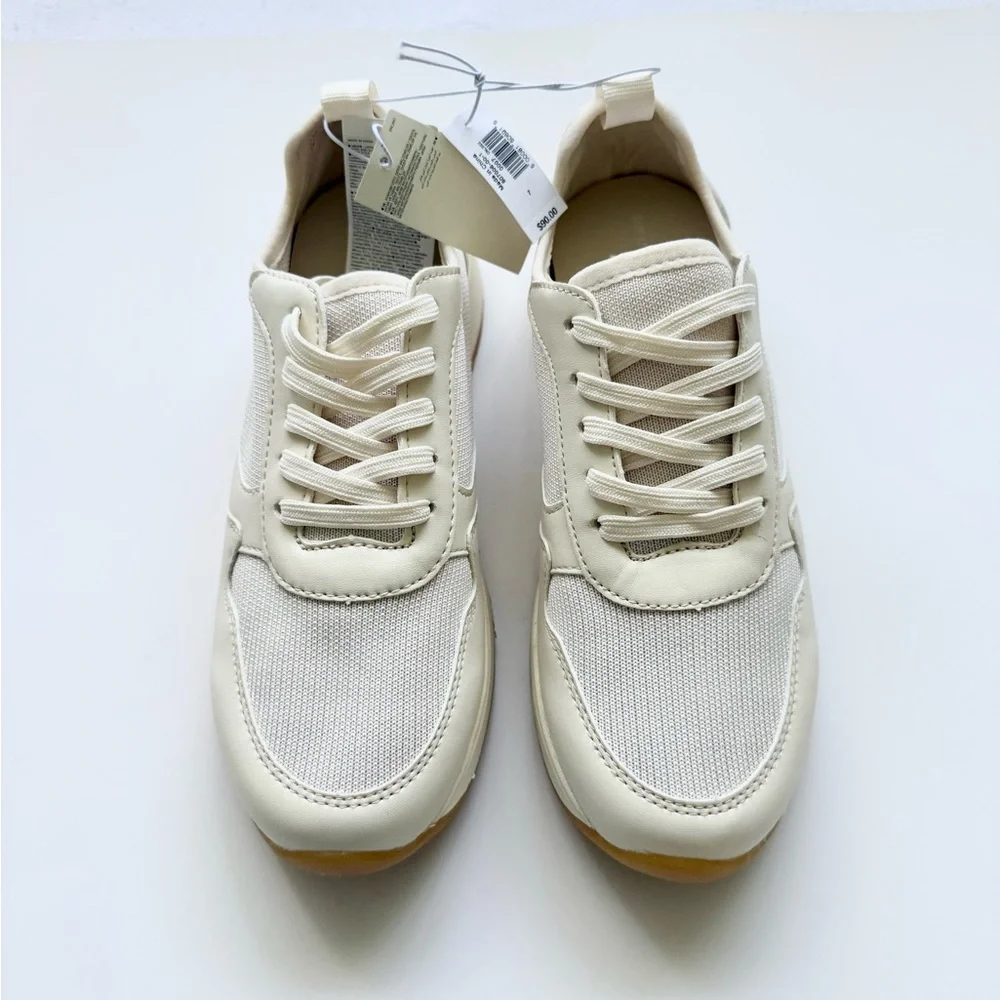 Banana Republic Off-White Canvas Lace-Up Sneakers Neutral casual walki siz 7 NWT